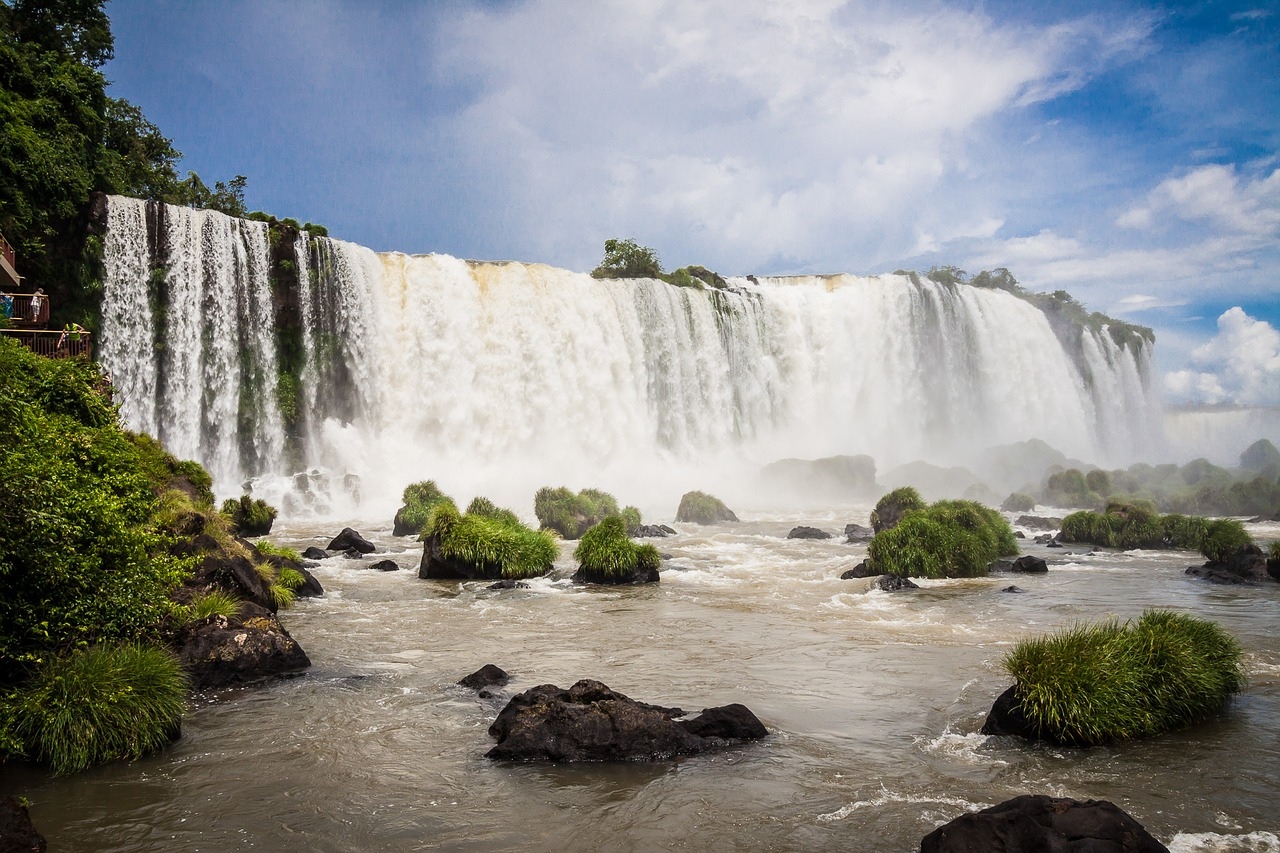 https://viajescanals.com/viajes/assets/upload/c5.jpg