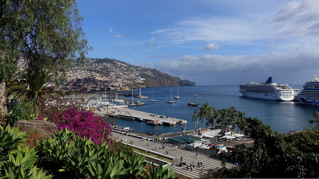 https://viajescanals.com/viajes/assets/upload/d1867.jpg