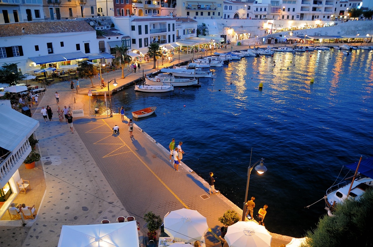 https://viajescanals.com/viajes/assets/upload/d42.jpg