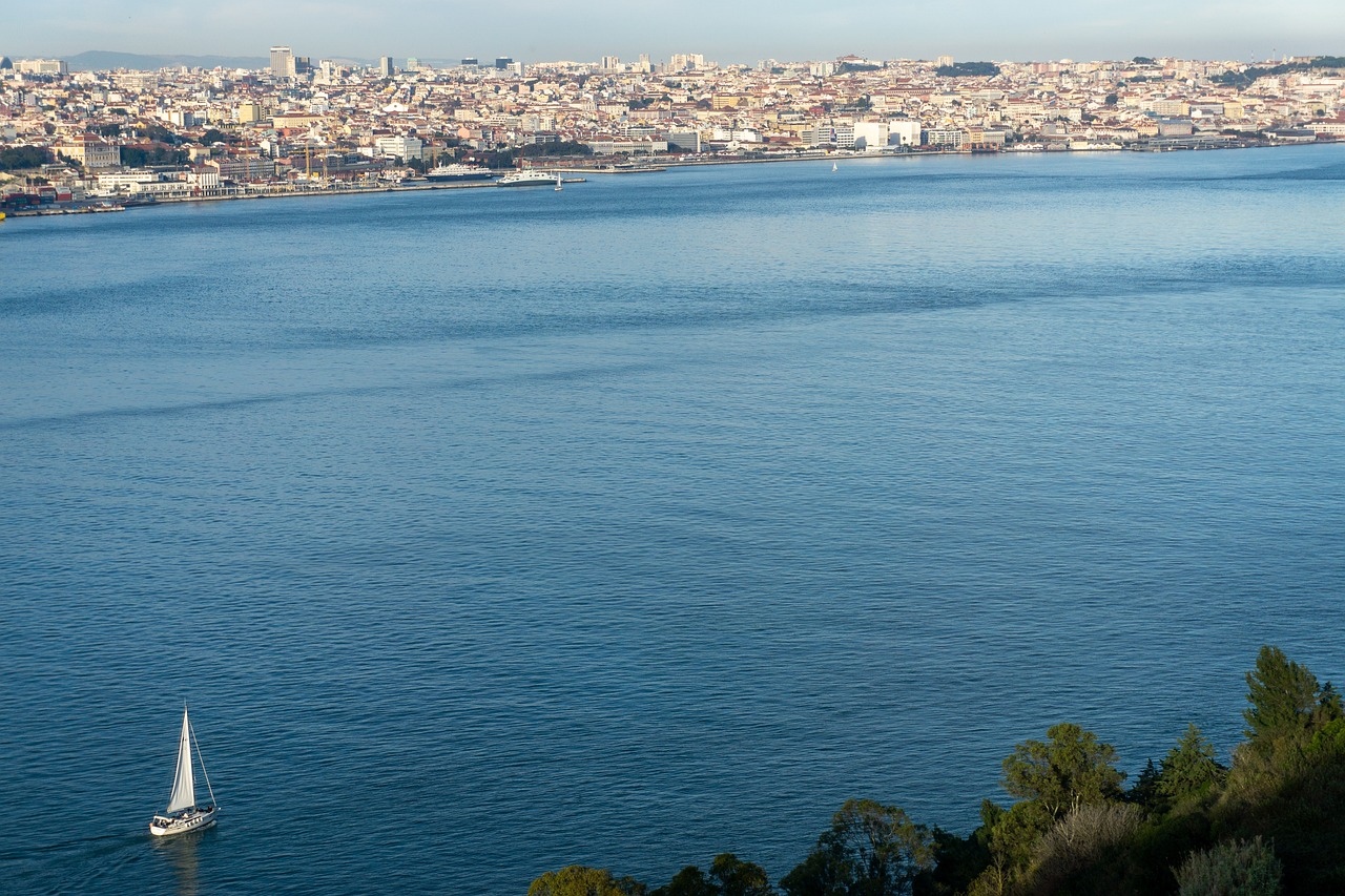 https://viajescanals.com/viajes/assets/upload/p161.jpg
