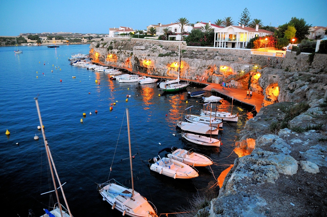https://viajescanals.com/viajes/assets/upload/p223.jpg