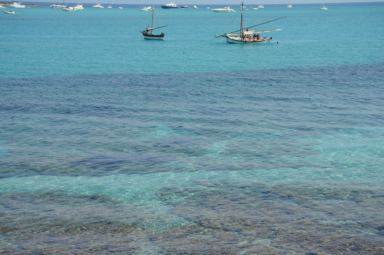 https://viajescanals.com/viajes/assets/upload/p241.jpg