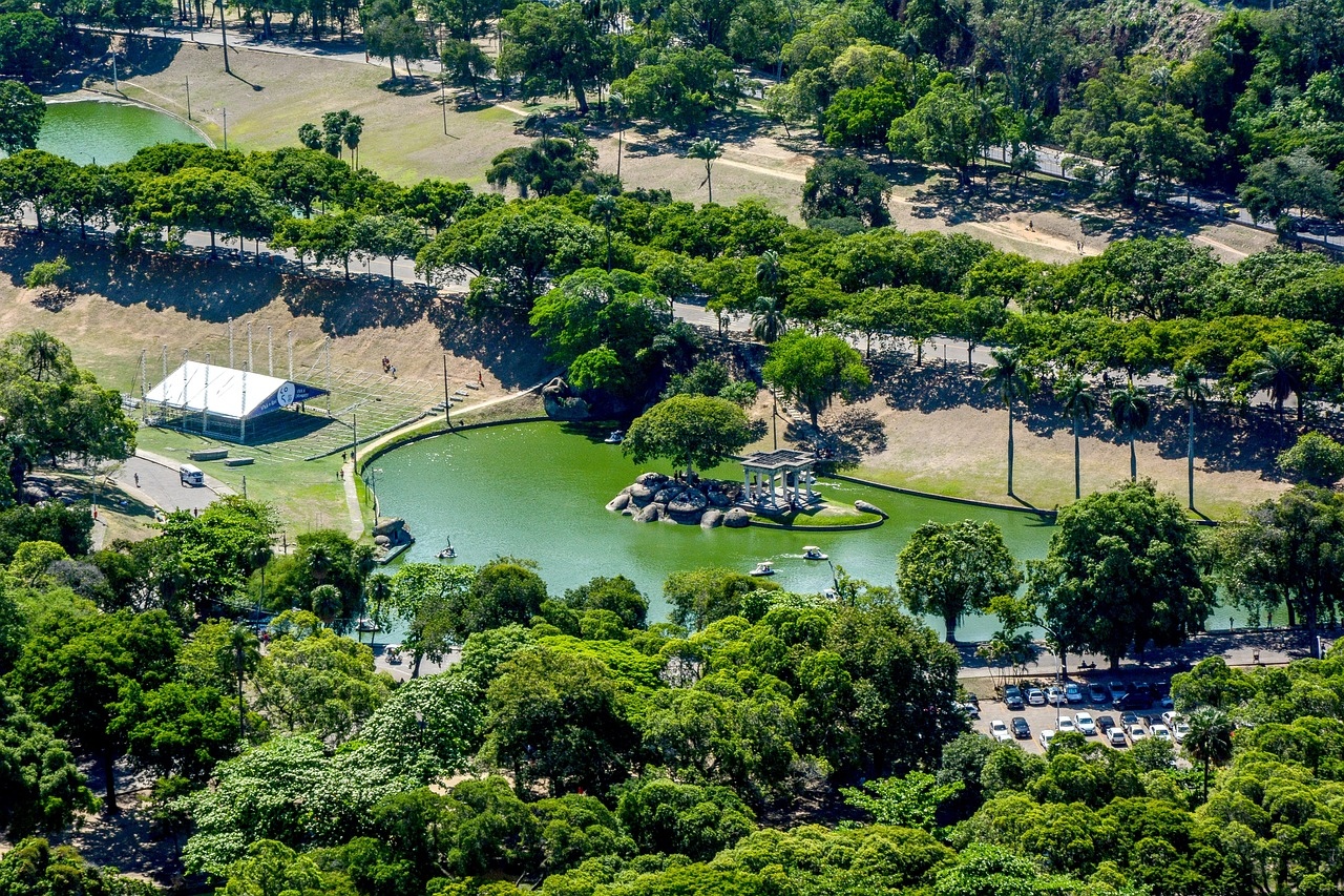 https://viajescanals.com/viajes/assets/upload/p35.jpg