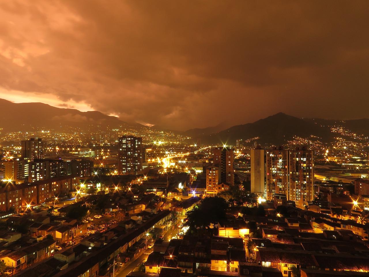 https://viajescanals.com/viajes/assets/upload/p44.jpg