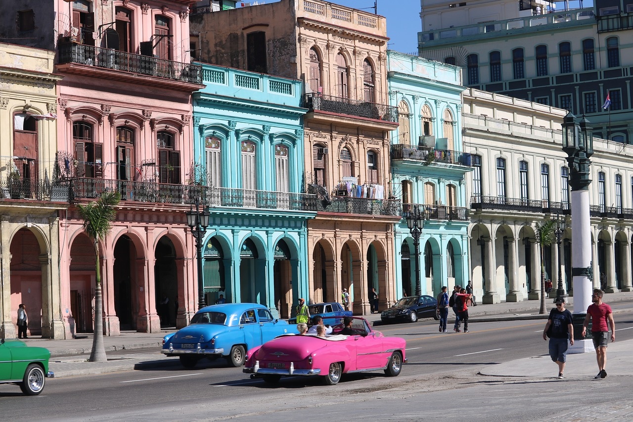 https://viajescanals.com/viajes/assets/upload/p50.jpg